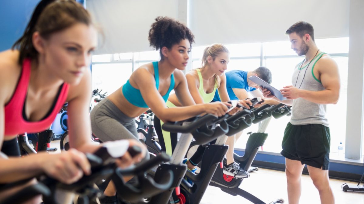 Musculation, cross-training, biking… quelles activités faire pour un entraînement équilibré ?